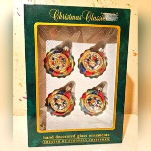 Vintage New in box Commodore Christmas Classic indented round glass ornaments